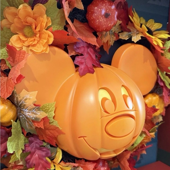 Disney Parks 2024 Halloween Mickey Mouse Jack-o-Lantern Pumpkin Wreath 16” NEW